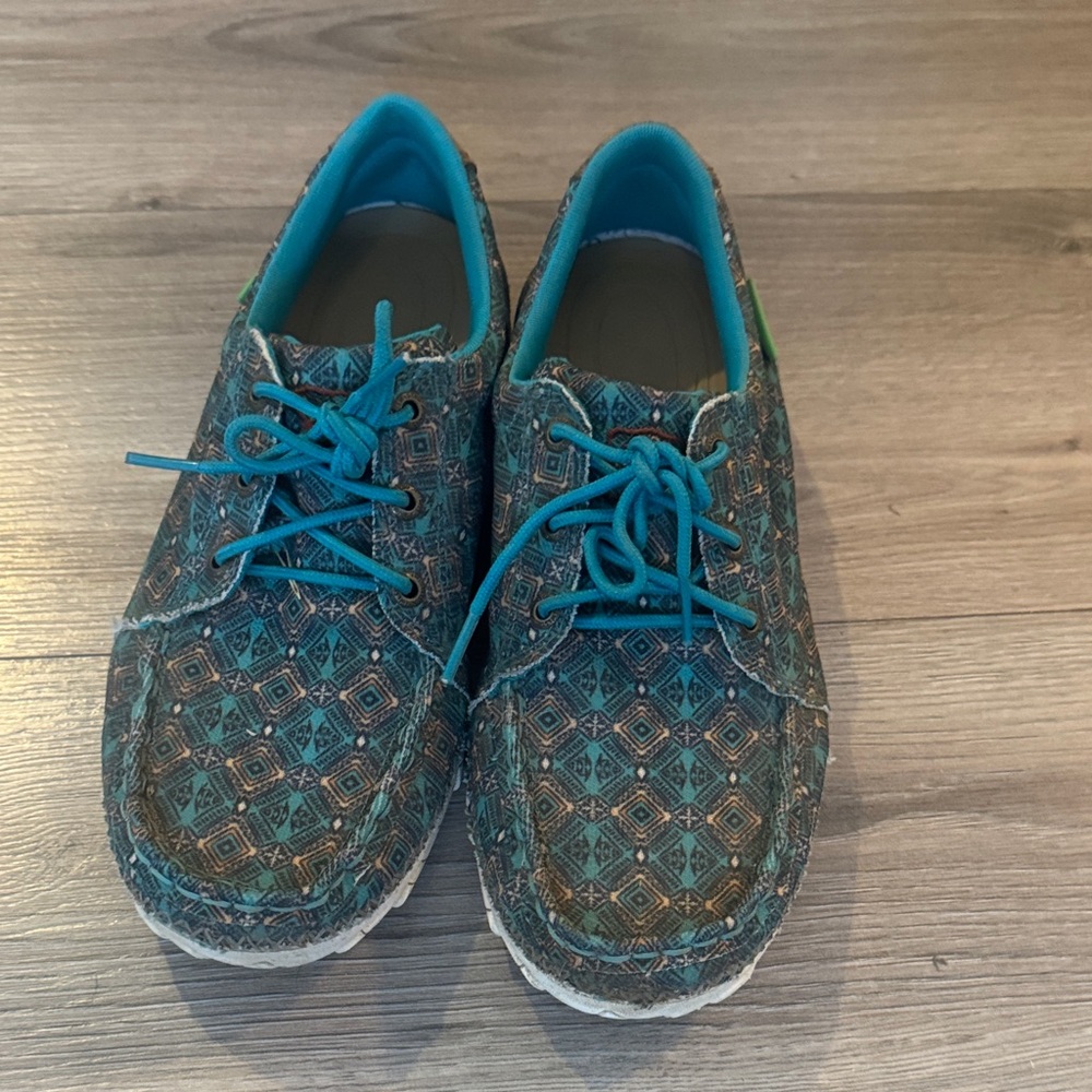Twisted X Blue Patterned Women's Shoes size 8.5. Worn once!